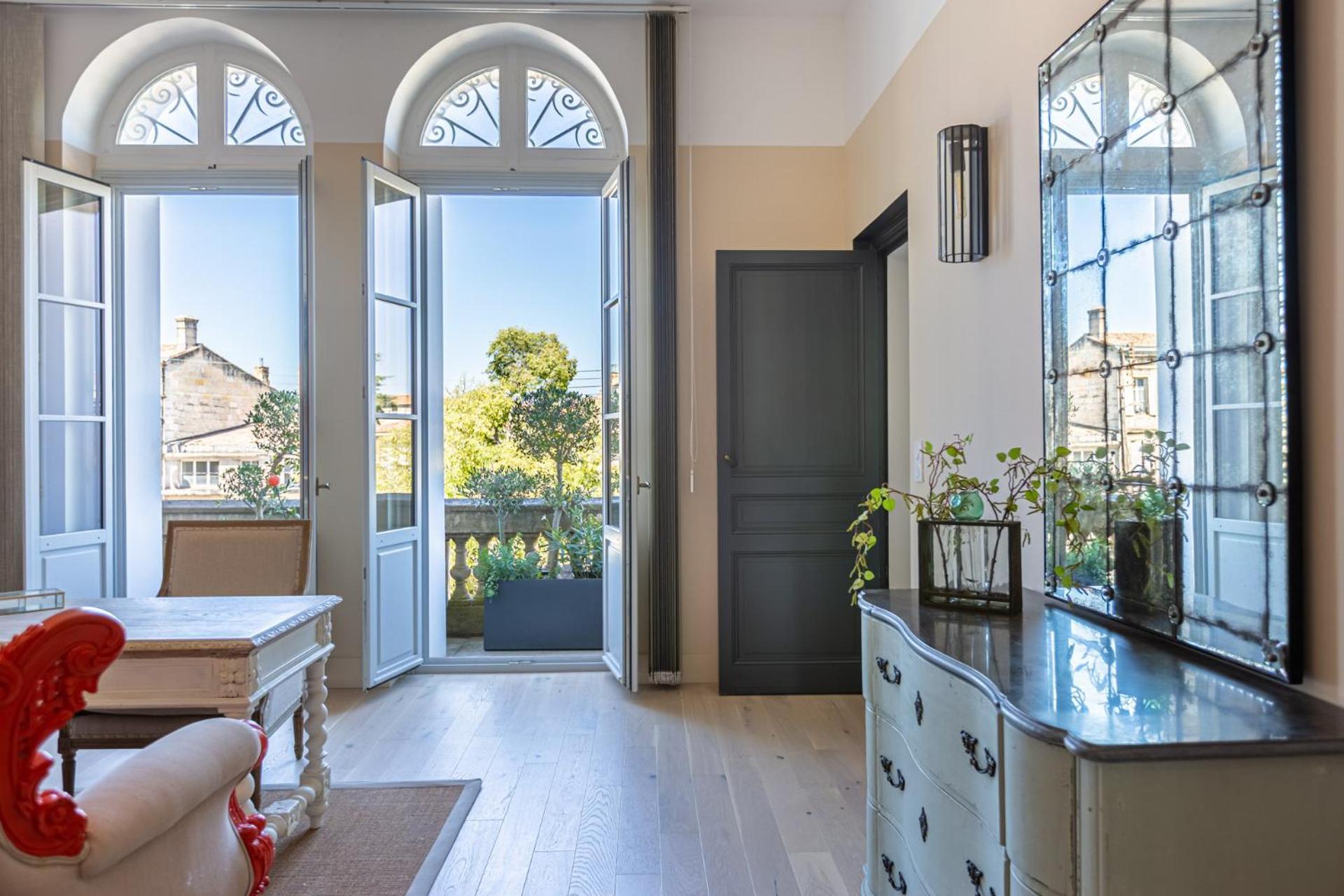 La Maison Mulato, Demeure Privee D'Hotes, Piscine & Spa Libourne, Saint-Emilion Номер фото